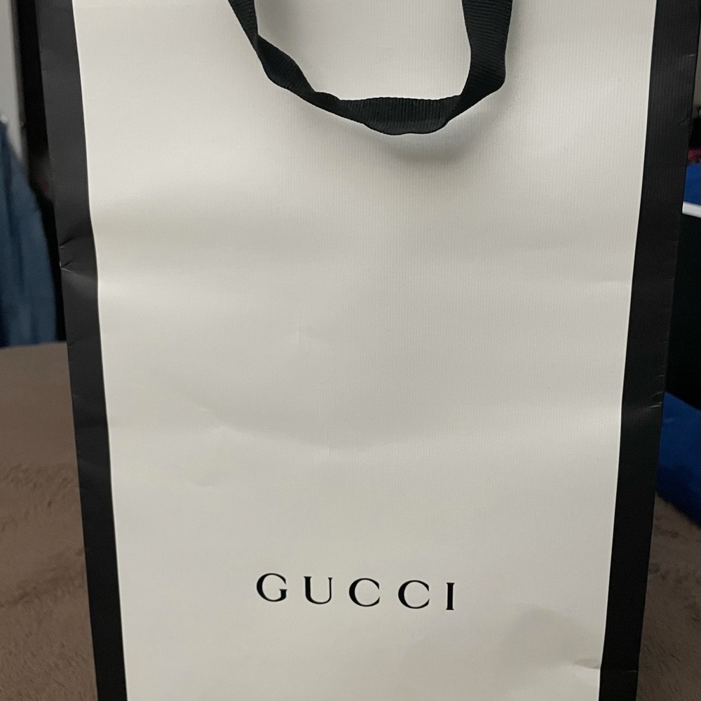 Gucci paper bag